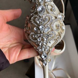 Badgley Mischka  bridal shoe